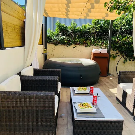 Superbe Avec Jardin Et Parking Prive Apartment